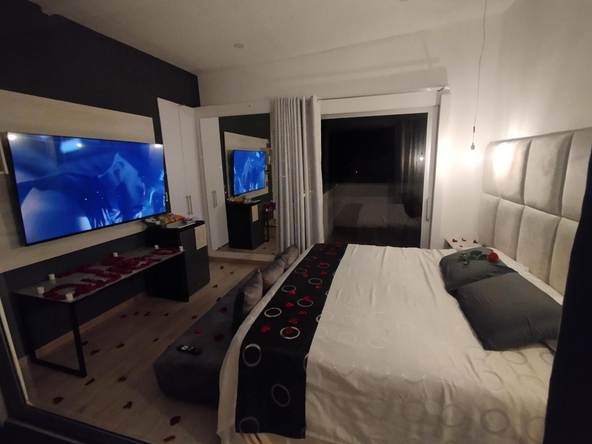 Penthouse Mirador Samsara Bed & Breakfast La Calera Exterior photo